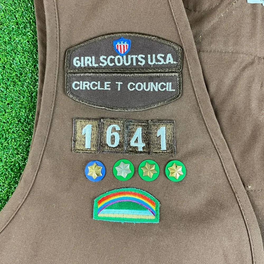 Vintage 90s Girl Scouts Brownie Vest with Patches Circle T Council Sz L 16-18+